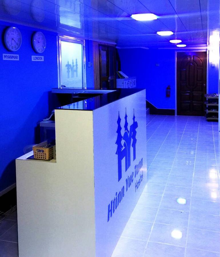 יאנגון Htinn Yue Tann Hostel מראה חיצוני תמונה