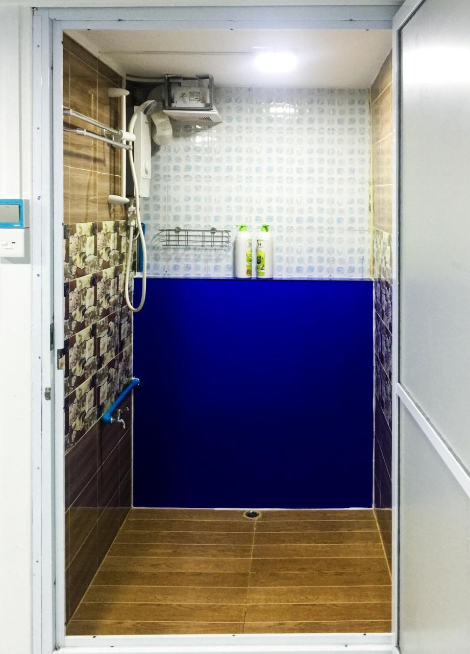יאנגון Htinn Yue Tann Hostel מראה חיצוני תמונה